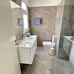 M & S Villa Coral Bay