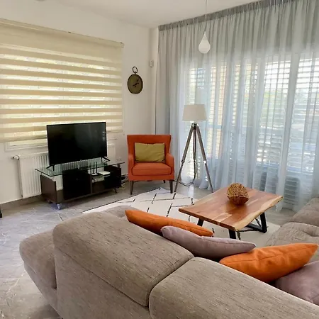 M & S Villa *