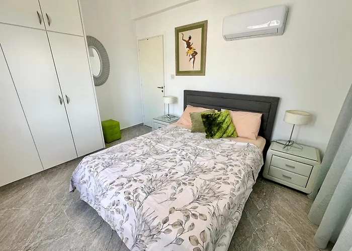 M & S Villa Coral Bay